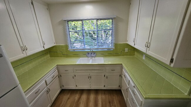 Building Photo - 4221 Los Feliz Blvd