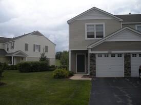 Building Photo - 2210 Flagstone Ln