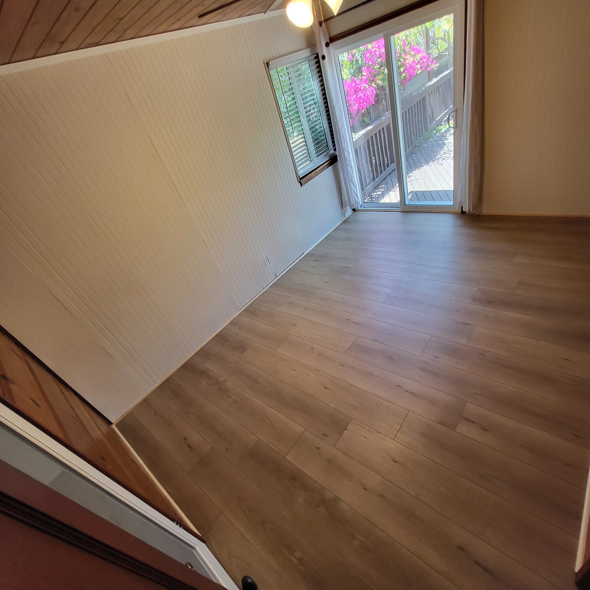 Back Bedroom - 10831 Woodbine St