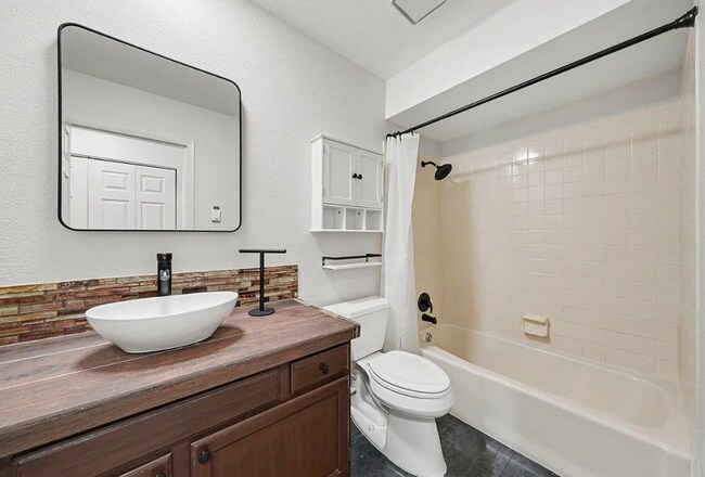 Building Photo - 514 Grand Estates Dr
