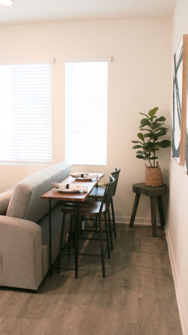 Building Photo - FOR LEASE! Stylish 1 Bedroom Casita – Modern Comfort & Natural Light!