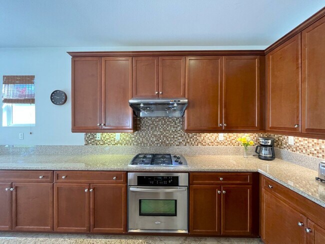 Building Photo - 7143 Leighton Dr