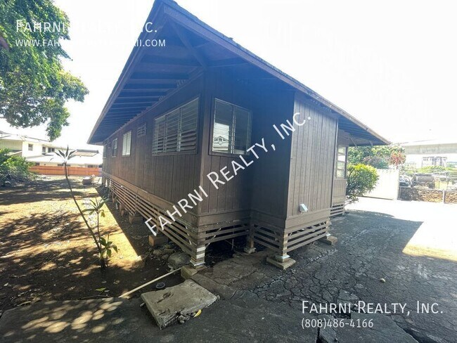 Building Photo - 98-277 Kam. Hwy. D1-