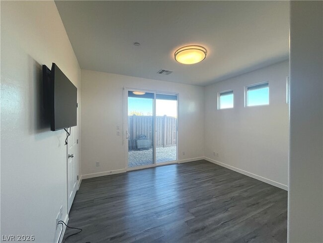 Building Photo - 1533 Franklin Ln