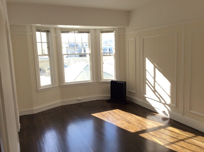 Building Photo - 3600 20th St