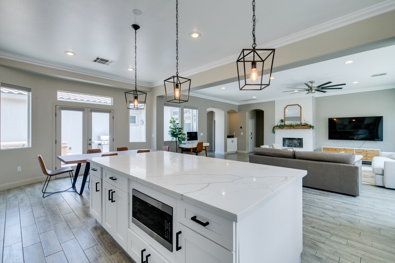 Building Photo - 65 Teahouse St