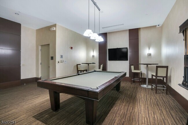 Building Photo - 40 W Park Pl