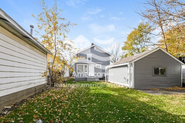 Building Photo - 3002 McKinley St