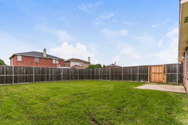 Building Photo - 1021 Badger Run