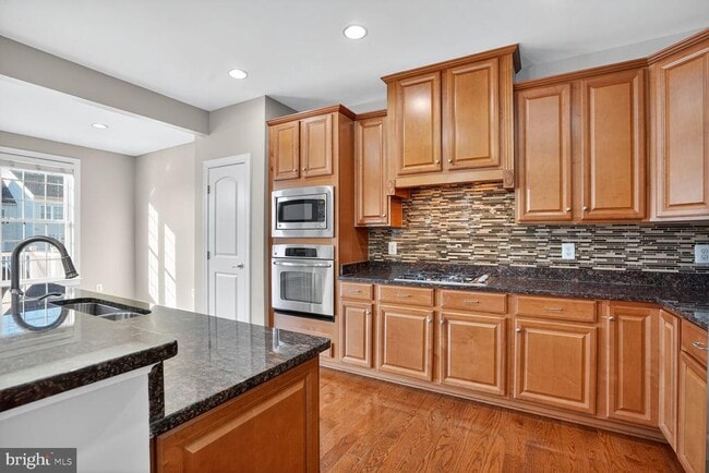 Building Photo - 21285 Park Grove Terrace