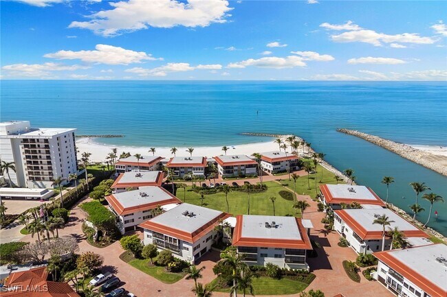 Building Photo - 2203 Gulf Shore Blvd N