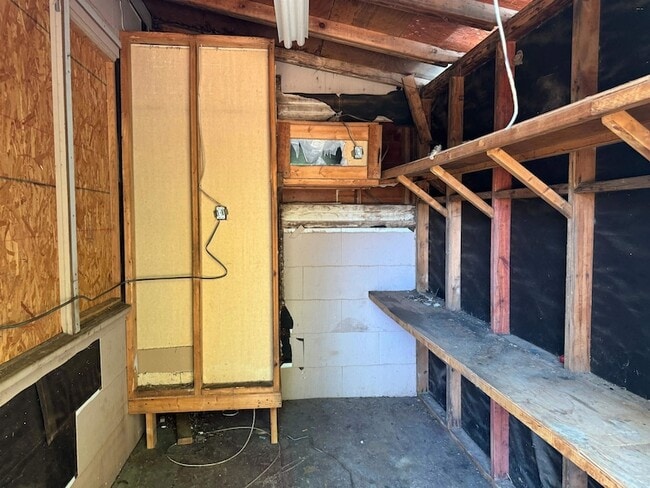 Building Photo - 1522 Blonde St