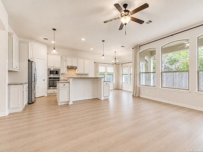 Building Photo - 164 Autumn Ridge