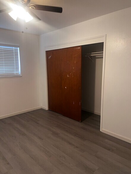 Building Photo - 445 S 2nd St