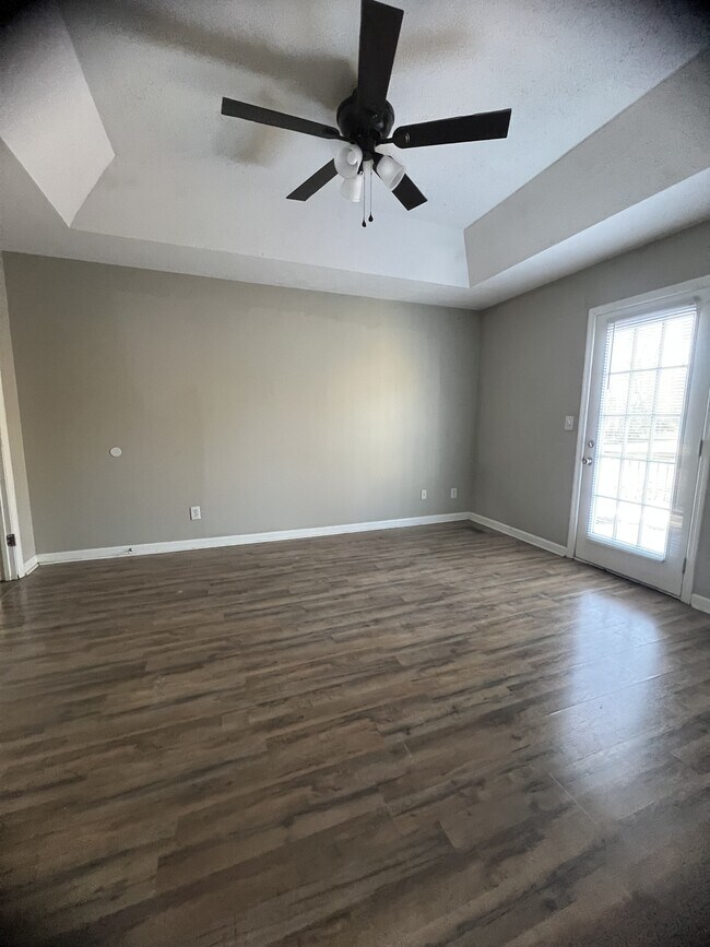 Building Photo - 1714 Dublin Ct