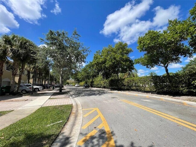 Building Photo - 6301 Landings Terrace