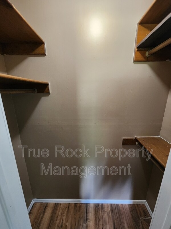 Building Photo - 14431 County Rd 3587