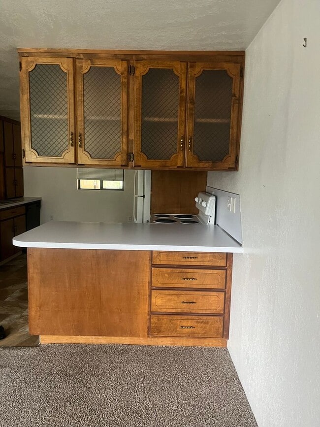 Building Photo - Nice 2 bedroom, 1 bath with yard.