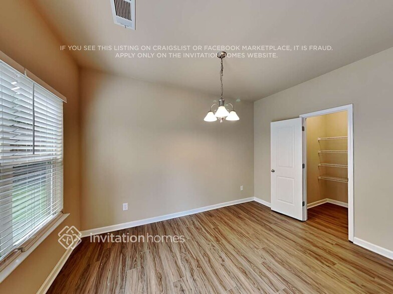 Building Photo - 833 Whitfield Oak Way NE