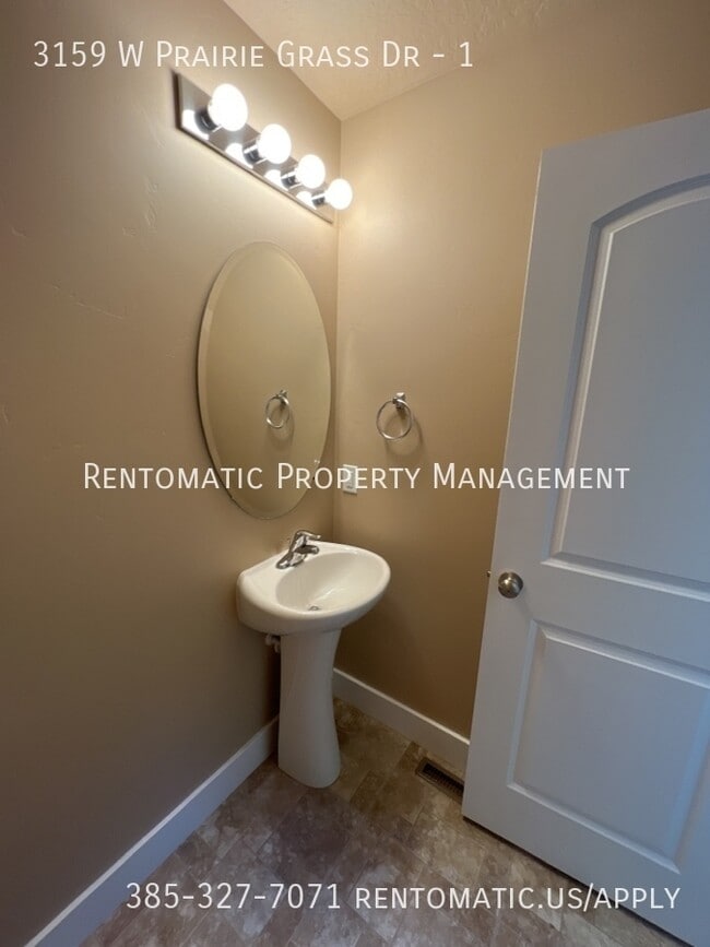 Building Photo - 3159 W Prairie Grass Dr