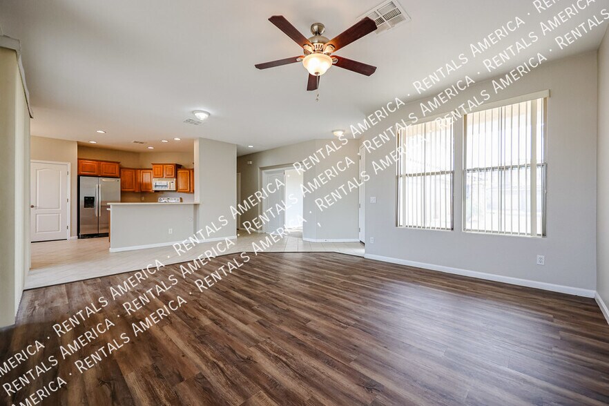 Building Photo - 2218 N 135th Dr