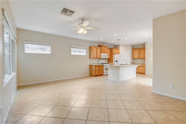 Building Photo - 10474 Howling Coyote Ave