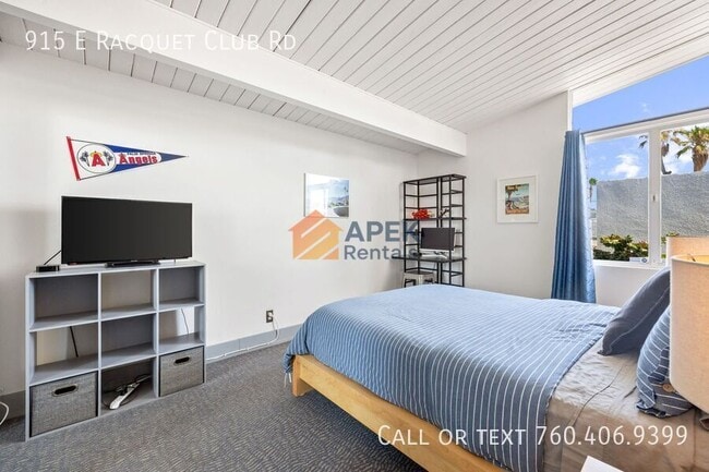 Building Photo - 915 E Racquet Club Rd