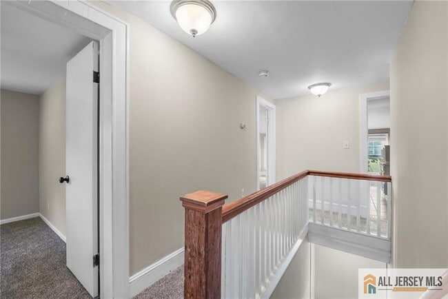 Building Photo - 76 Carlisle Ave