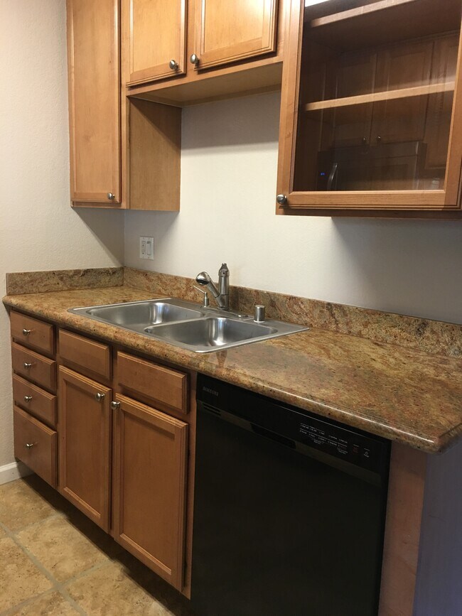 Kitchen - 880 E Fremont Ave