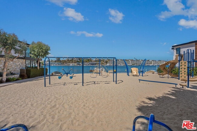 Building Photo - 213 Via Cordova