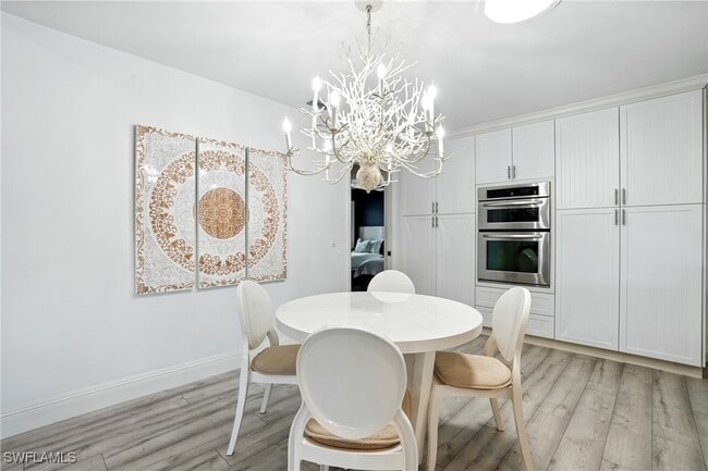 Building Photo - 205 Springline Dr