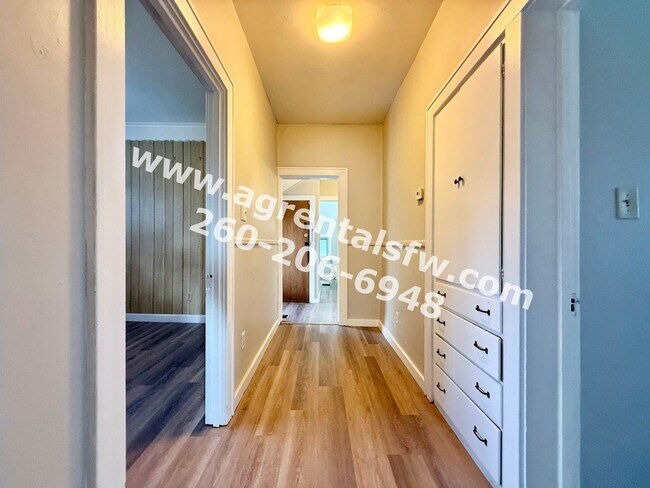 Building Photo - 3209 Fairfield Ave