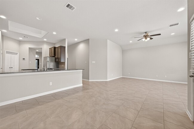 Building Photo - 219 Verde Lake Way