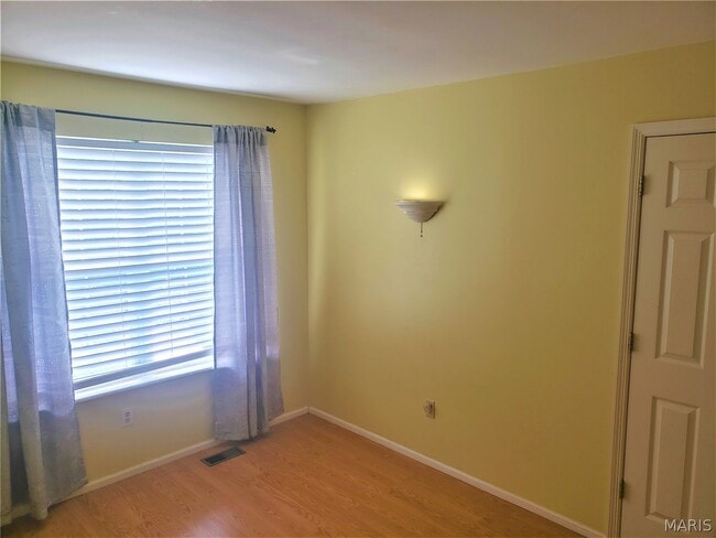 Building Photo - 16707 Hickory Meadows Ct