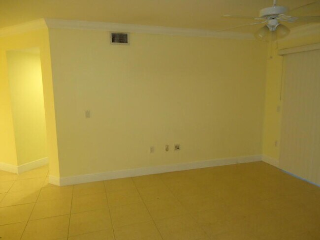 Building Photo - 4280 San Marino Blvd