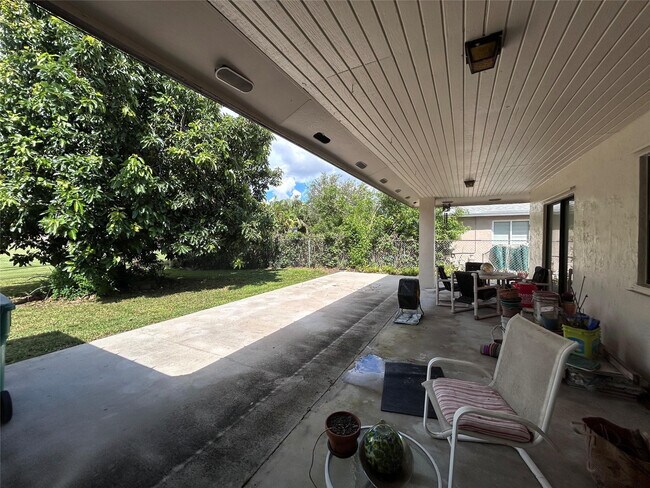 Building Photo - 11641 SW 50th St