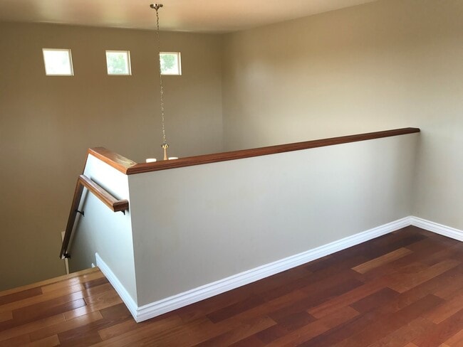 Building Photo - this will be gone this weekend! Rare change to rent a 2005 built 2 bedroom house HOUSE in Glassel...