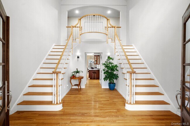 Building Photo - 105 Hardscrabble Lake Dr