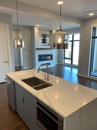 Building Photo - Beautiful CWE Condo with all the Amenities!