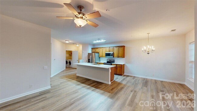 Building Photo - 14648 Via Sorrento Dr
