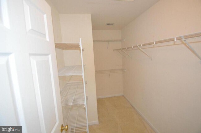 Building Photo - 42555 Pelican Dr