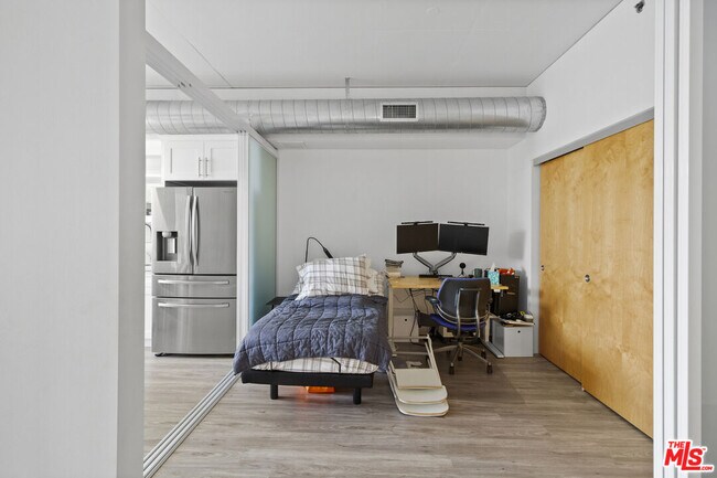 Building Photo - 1111 S Grand Ave