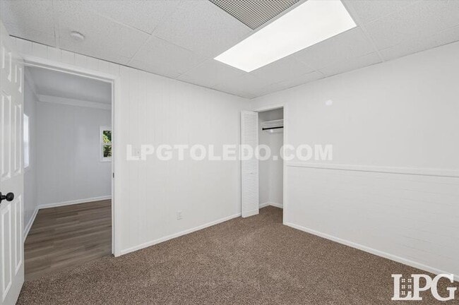 Building Photo - 4013 Caroline Ave