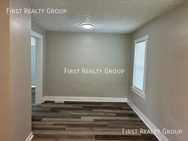 Building Photo - 1671 Gummer Ave