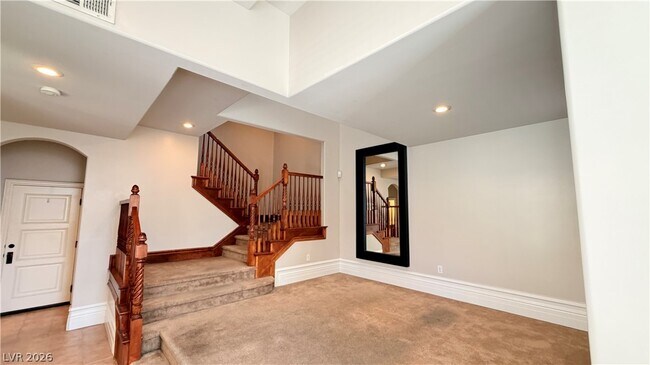 Building Photo - 496 Via Palermo Dr