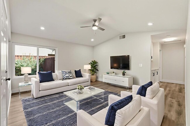 Building Photo - 8468001/37T