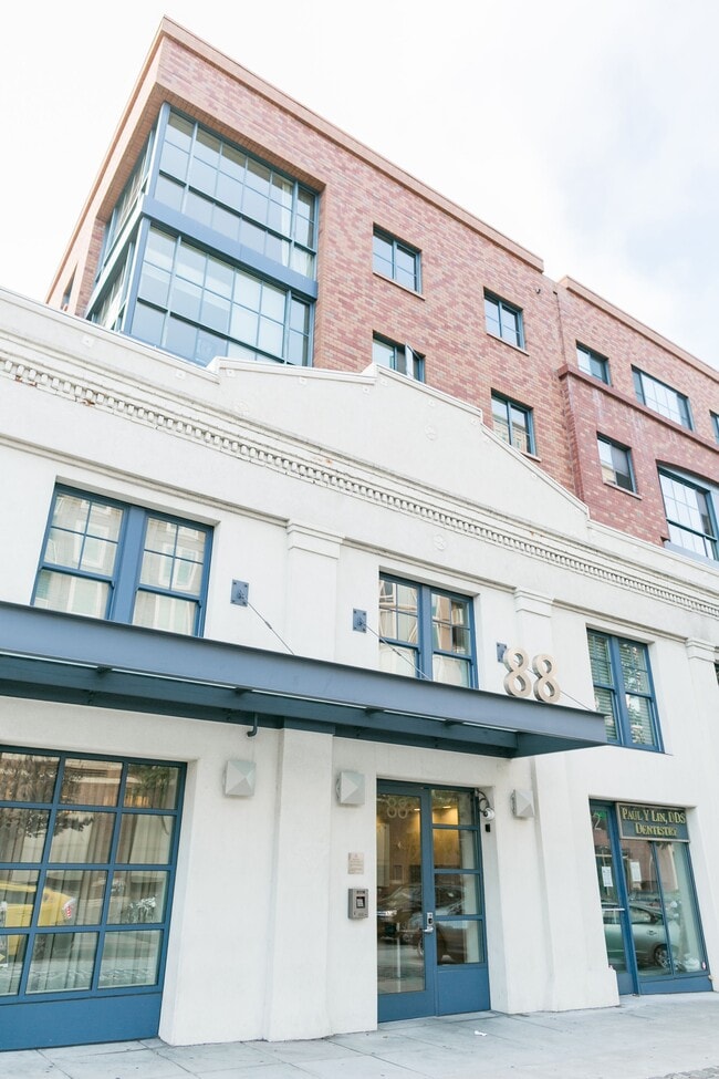 Building Photo - 88 Townsend St