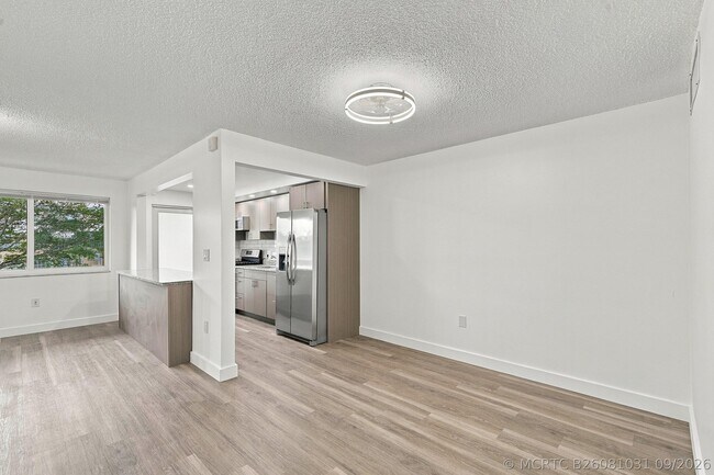 Building Photo - 175 NE 203rd Terrace