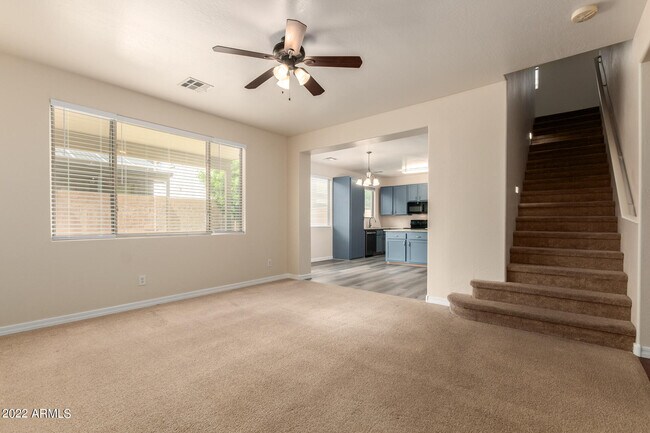 Building Photo - 17410 W Holland Ln