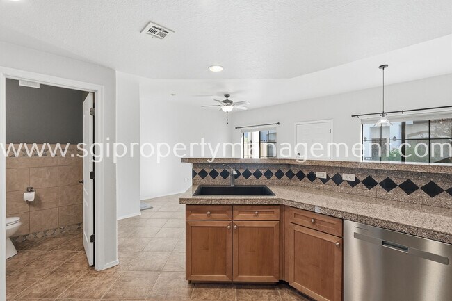 Building Photo - 3150 E Beardsley Rd